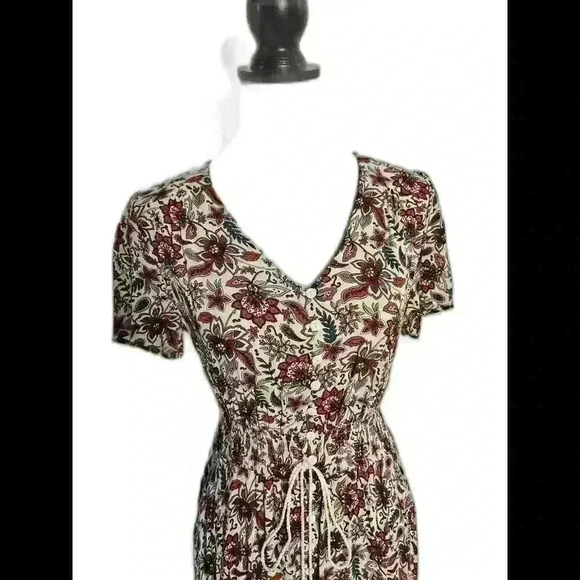 Bohemian Floral Maxi Dress with Drawstring Waist - Picture 2 of 4